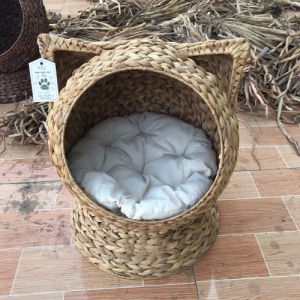 Water Hyacinth Pet House With Iron Frame & Cushion