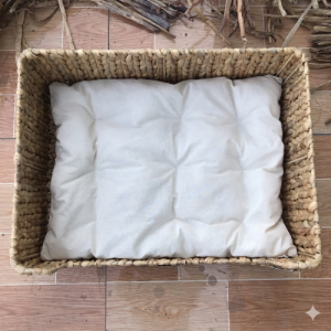 Water Hyacinth Pet House With Iron Frame & Cushion