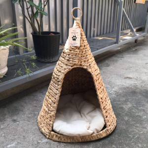Water Hyacinth Pet House 